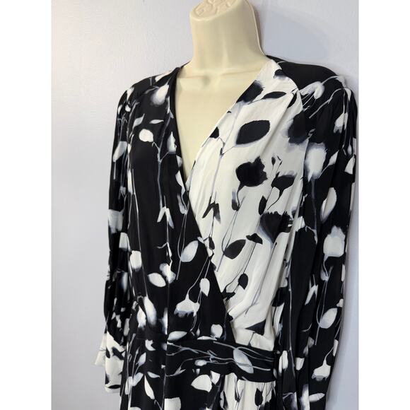 EQUIPMENT Neema Asymmetric Wrap-effect Floral Georgette Maxi DressTrue Black 2 - Picture 10 of 15